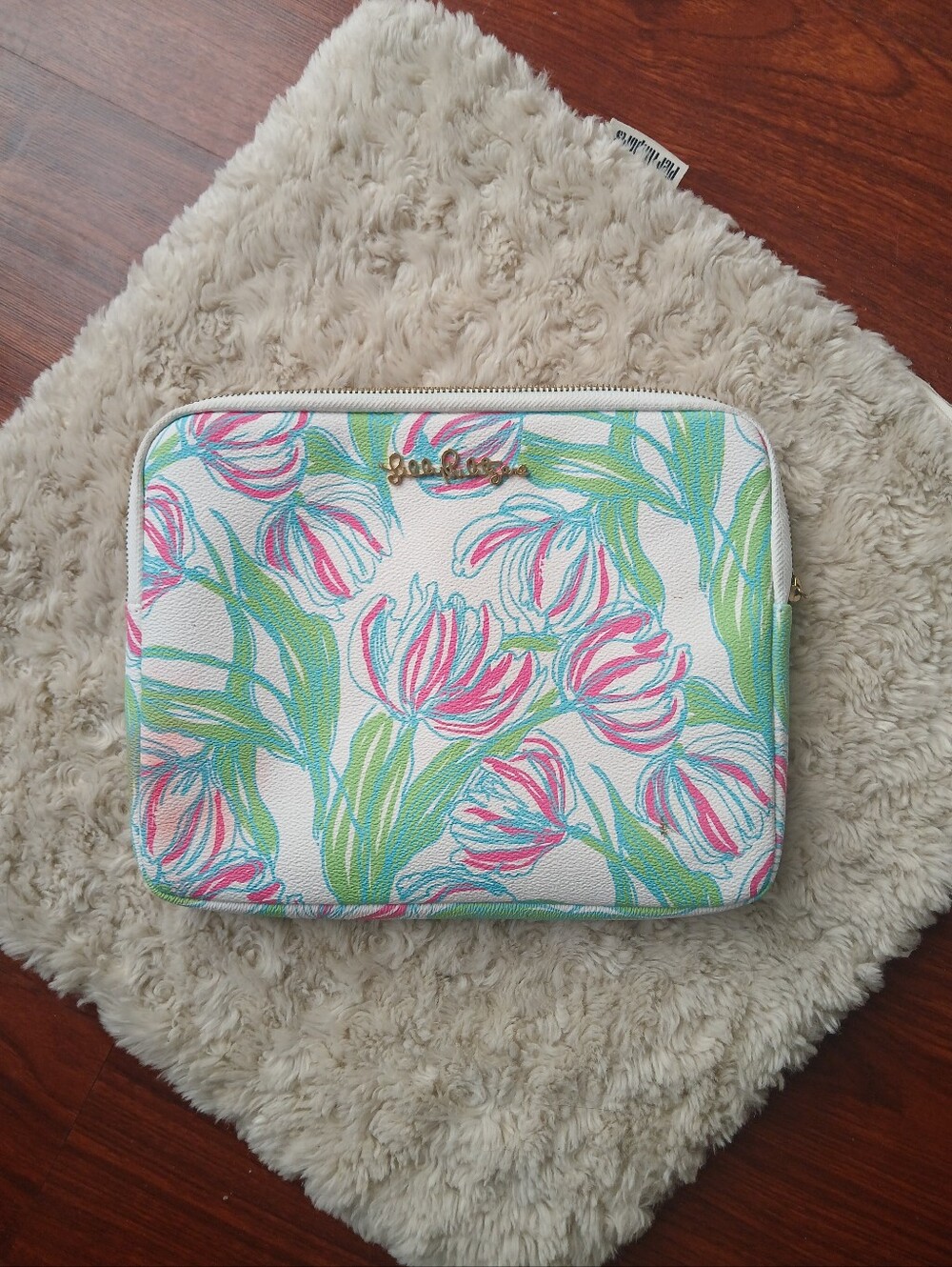 💎 Lilly Pulitzer Floral Zip Pouch with Pink & Green Tulip Print